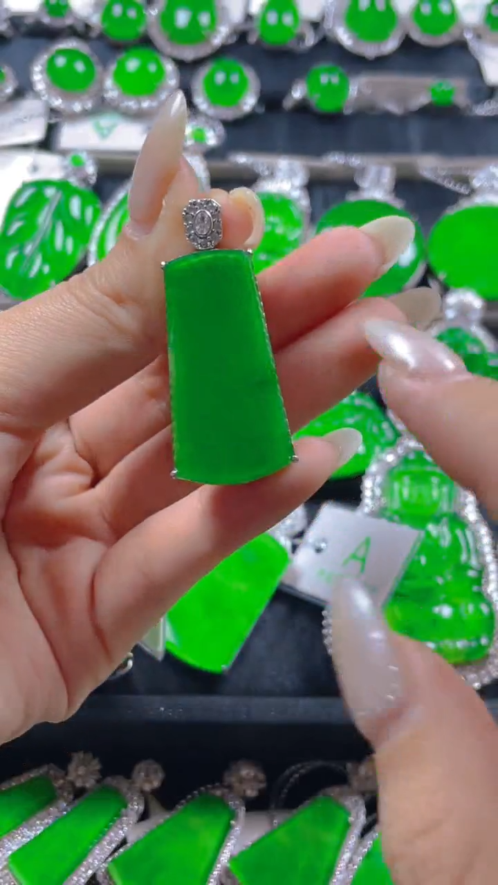 颈饰银S925镶嵌翡翠11