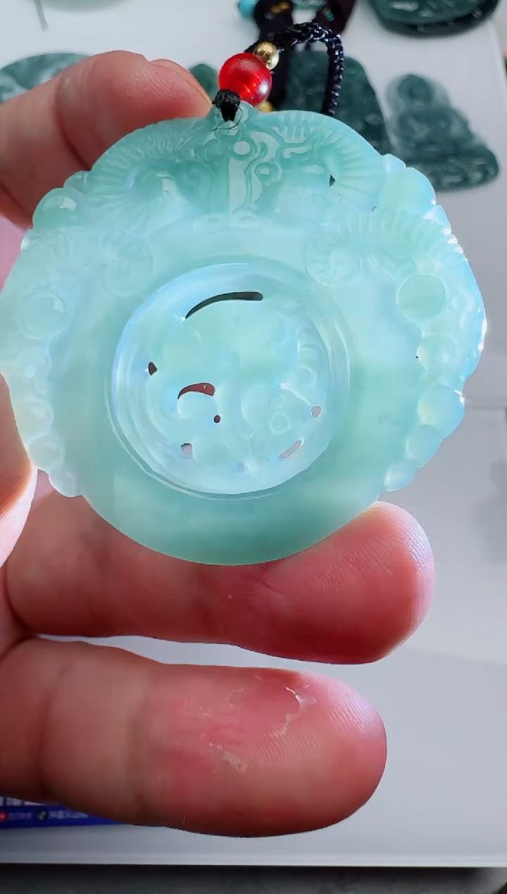 【闪购商品】翡翠颈饰未镶嵌1111111111