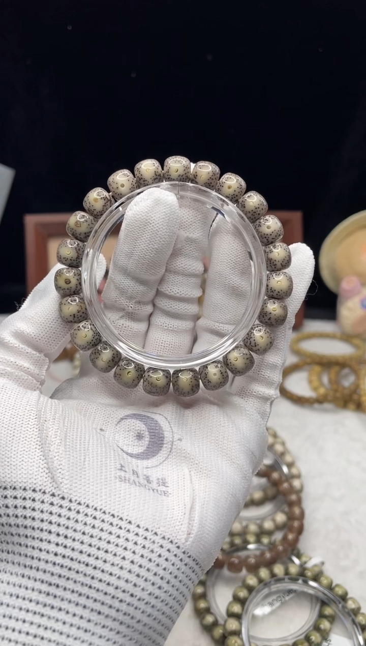 手串星月菩提E6 10X9单圈 T0511