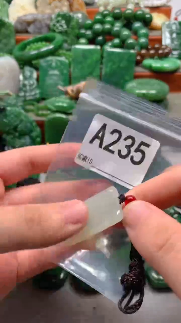 未镶嵌和田玉珠宝半成品1