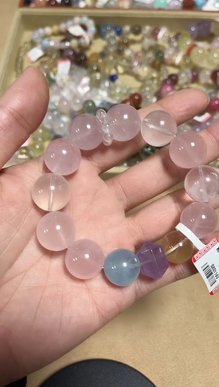 未镶嵌手链水晶17-20粉水晶手串