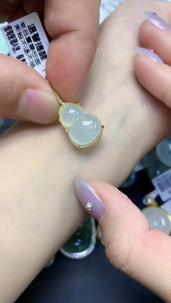 颈饰未镶嵌翡翠天然缅甸翡翠A货多样性发一件