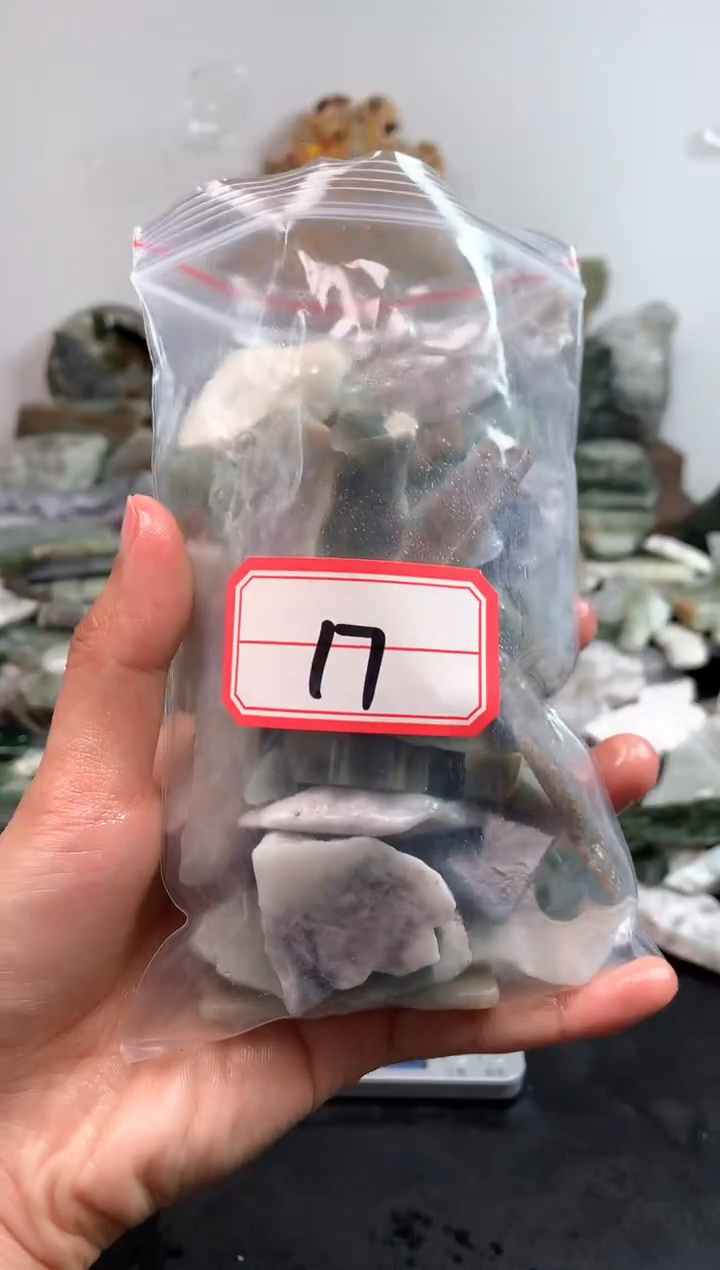 未镶嵌和田玉摆件17