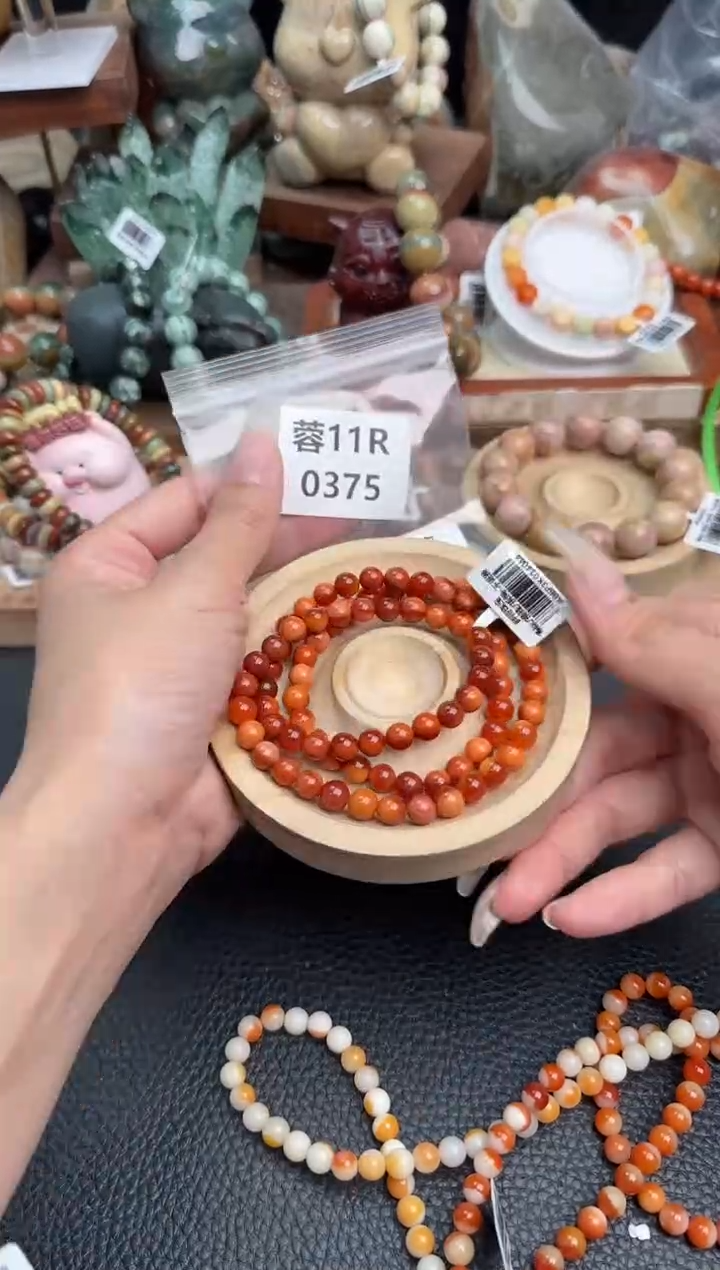 石英质玉未镶嵌手链11R0375