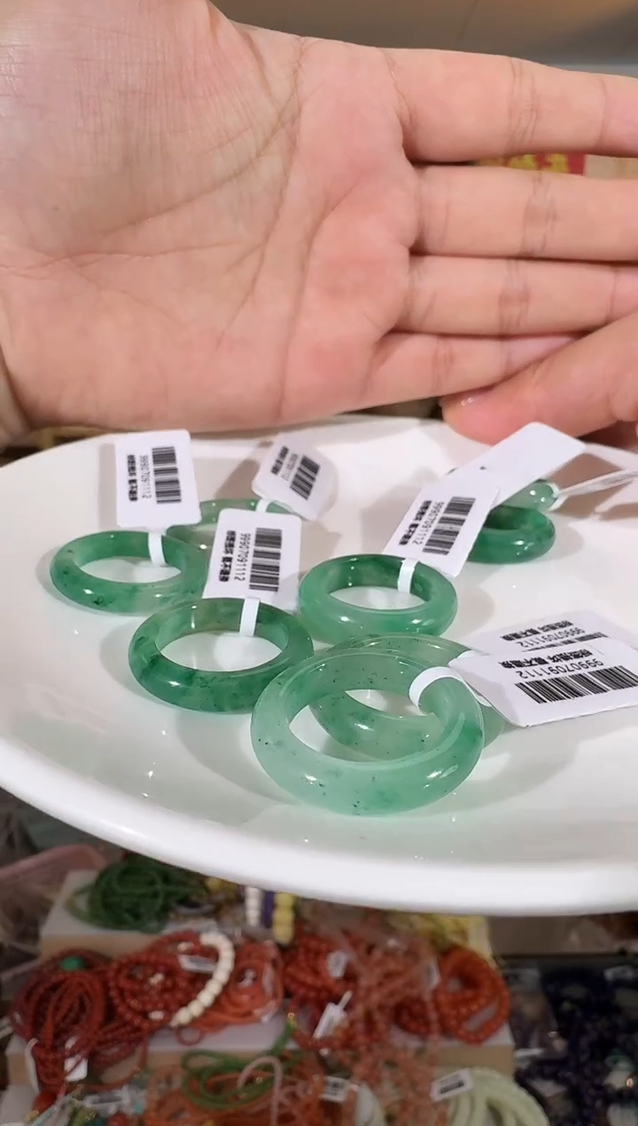 未镶嵌石英质玉（非洲翠）戒圈非洲翠戒圈#18多样性发一