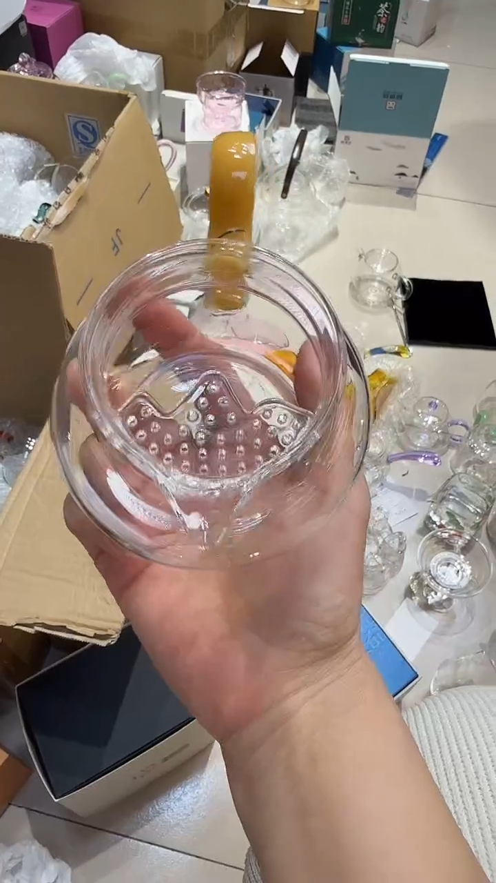 周*一微微瑕禾器黄玉月牙杯