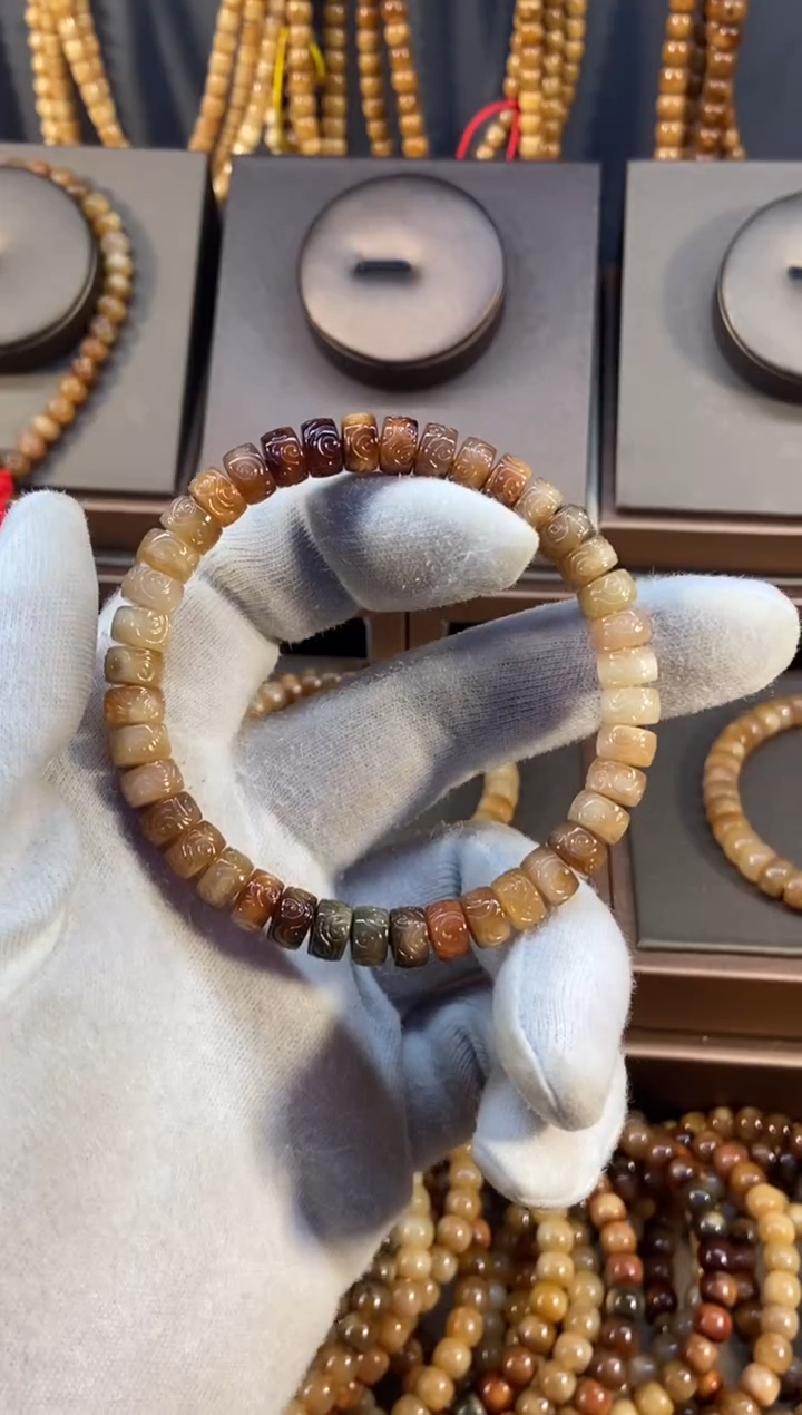 把件龙脊菩提ᰔ****ザ龙脊菩提七彩祥云