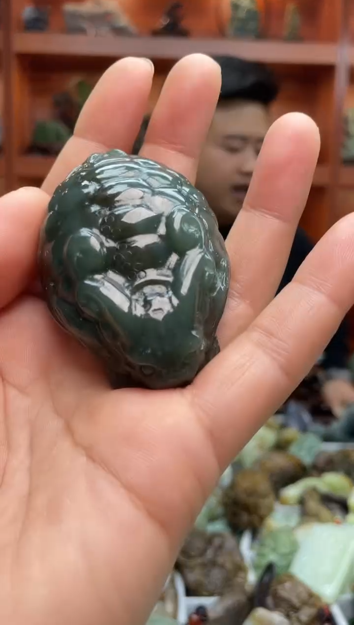 未镶嵌和田玉把件1