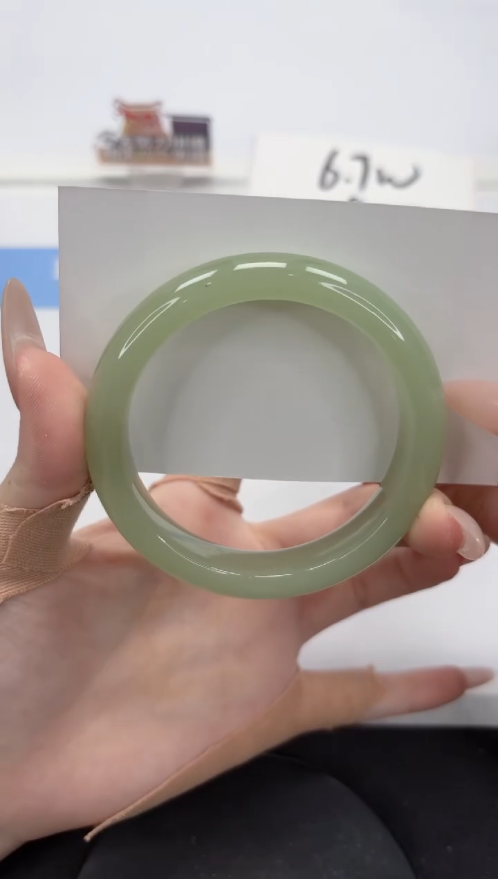 【闪购商品】石英质玉手镯未镶嵌A225-59