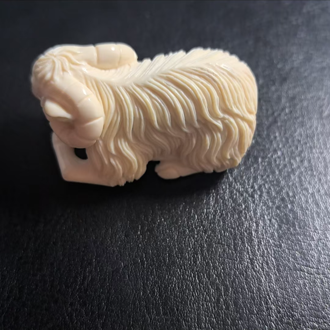 猛犸约29.3克雕刻件ZL2081