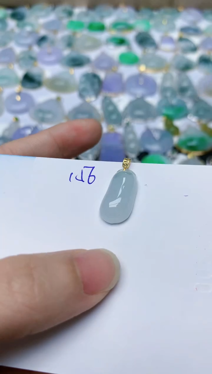 【闪购商品】翡翠颈饰18K金镶嵌天然翡翠A货    