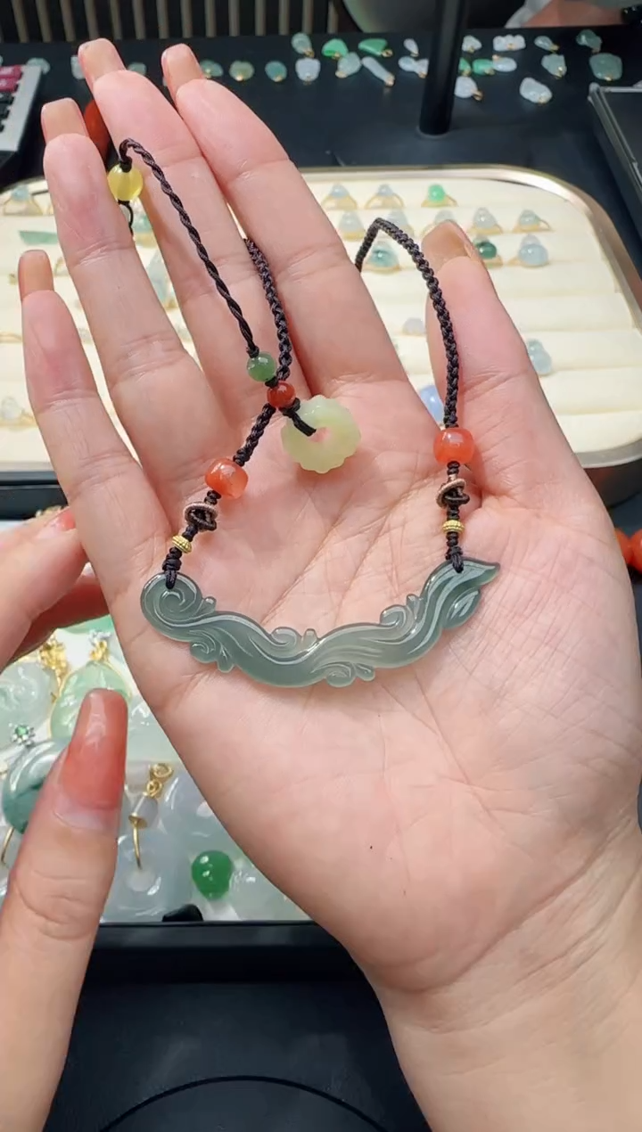 【闪购商品】翡翠颈饰未镶嵌TZG0115118