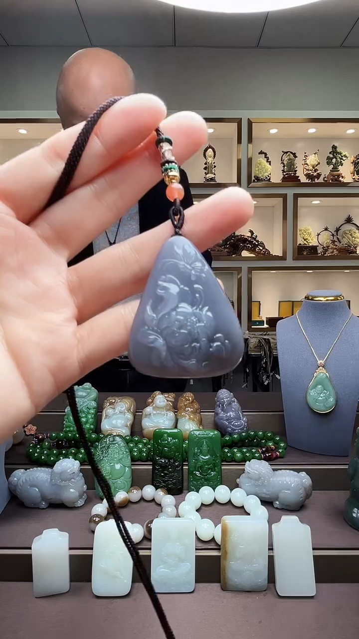 【闪购商品】和田玉颈饰未镶嵌苏