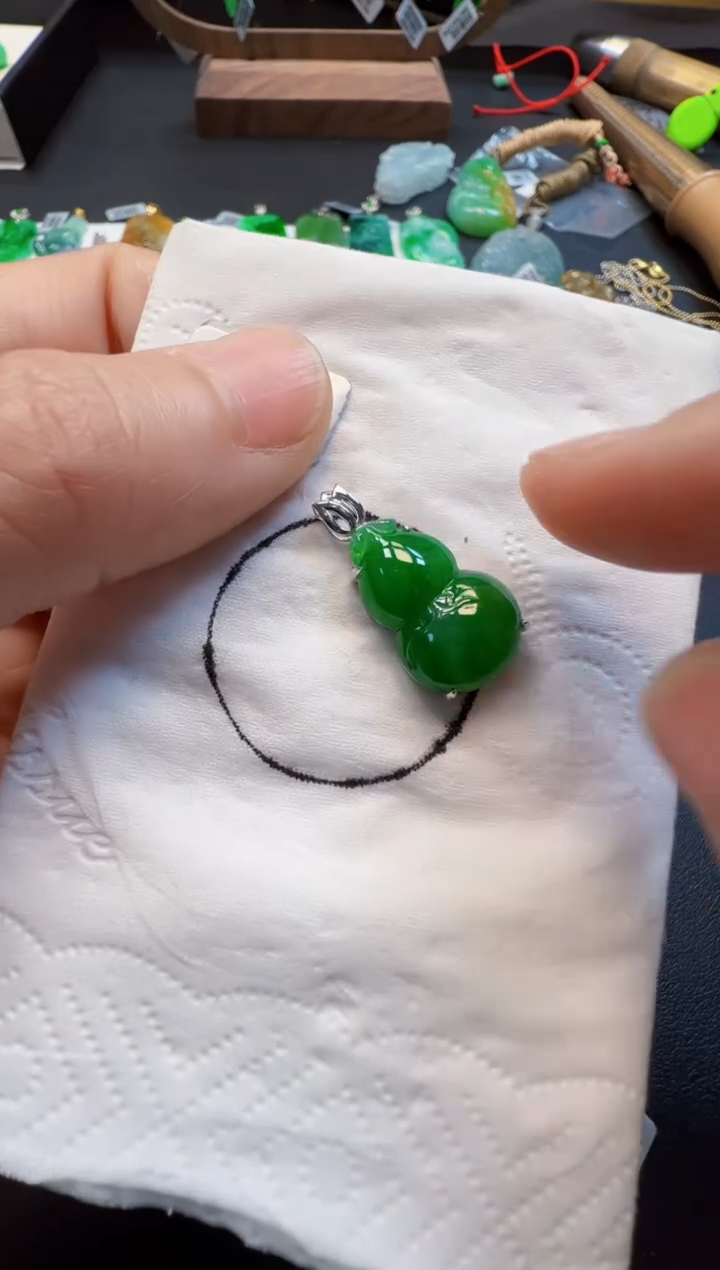 【闪购商品】翡翠吊坠(不含链)18K金镶嵌6800