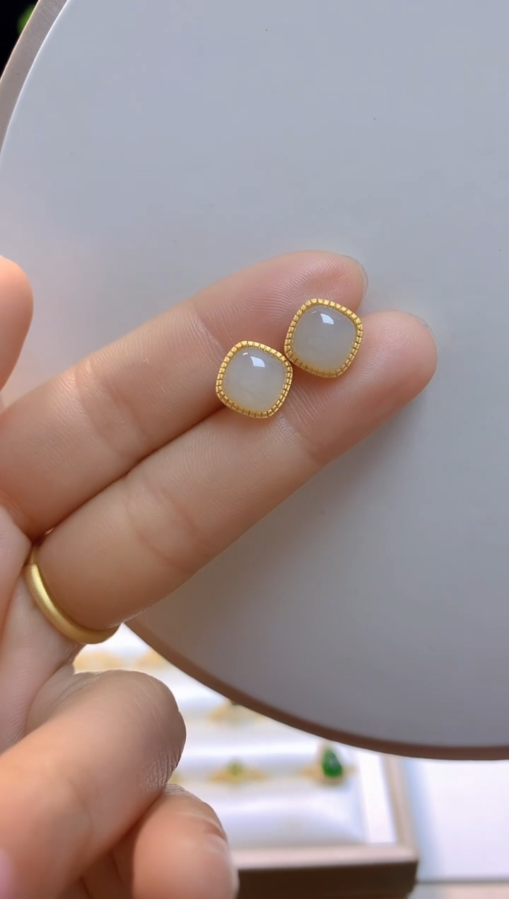 【闪购商品】和田玉耳钉银S925镀金镶嵌冰烟紫耳钉