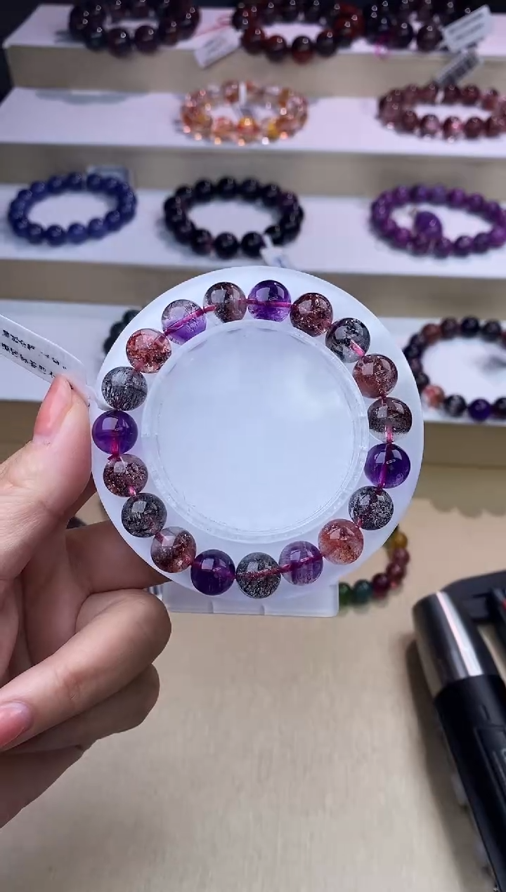 【闪购商品】水晶手链未镶嵌黑加仑超七10m+