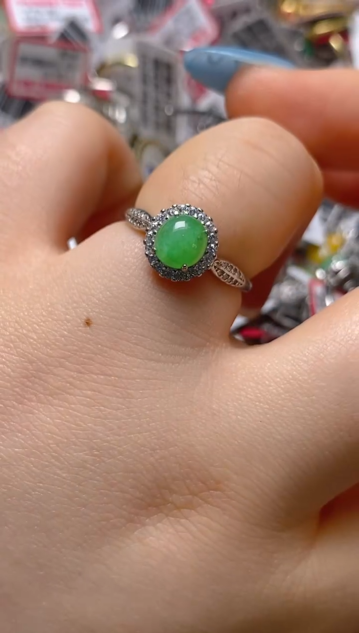 银S925镶嵌戒指翡翠百内无证书