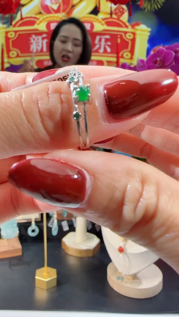 【闪购商品】翡翠戒指合金绿戒指多样性发一