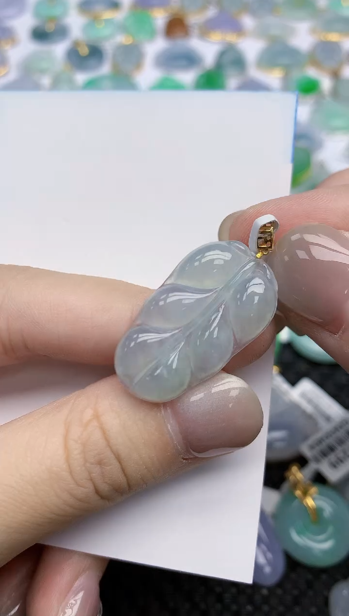 【闪购商品】翡翠颈饰18K金镶嵌天然翡翠A货