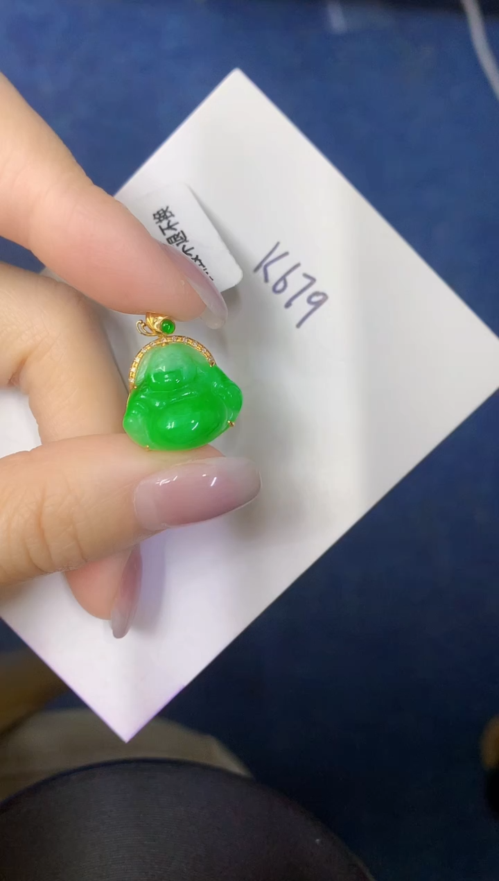 颈饰18K金镶嵌翡翠缅甸天然翡翠A货