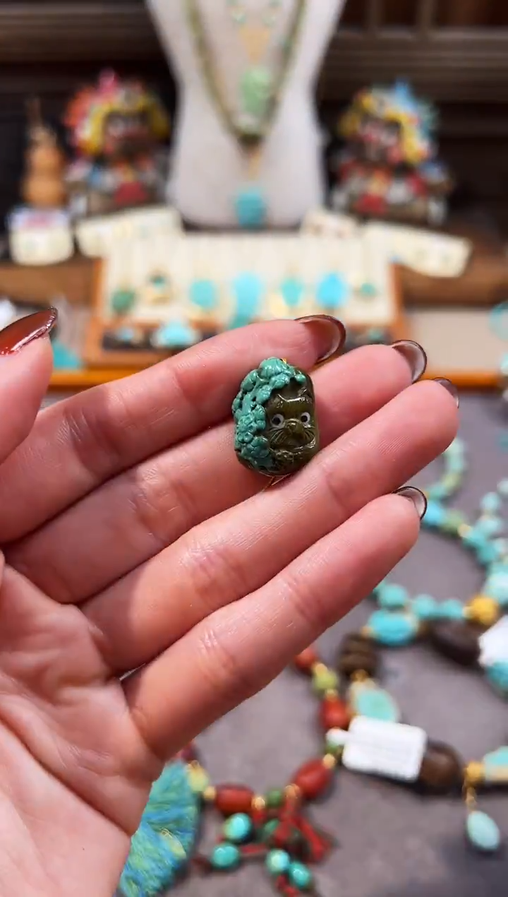 未镶嵌绿松石配饰法斗小狗