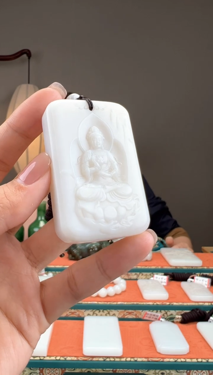 【闪购商品】和田玉颈饰未镶嵌1