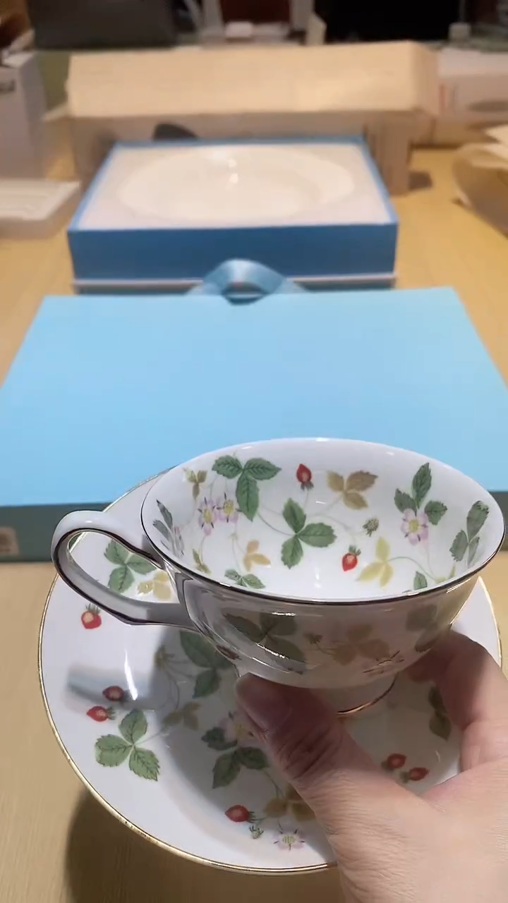 【闪购商品】瓷片锅碗瓢盆一件不剩