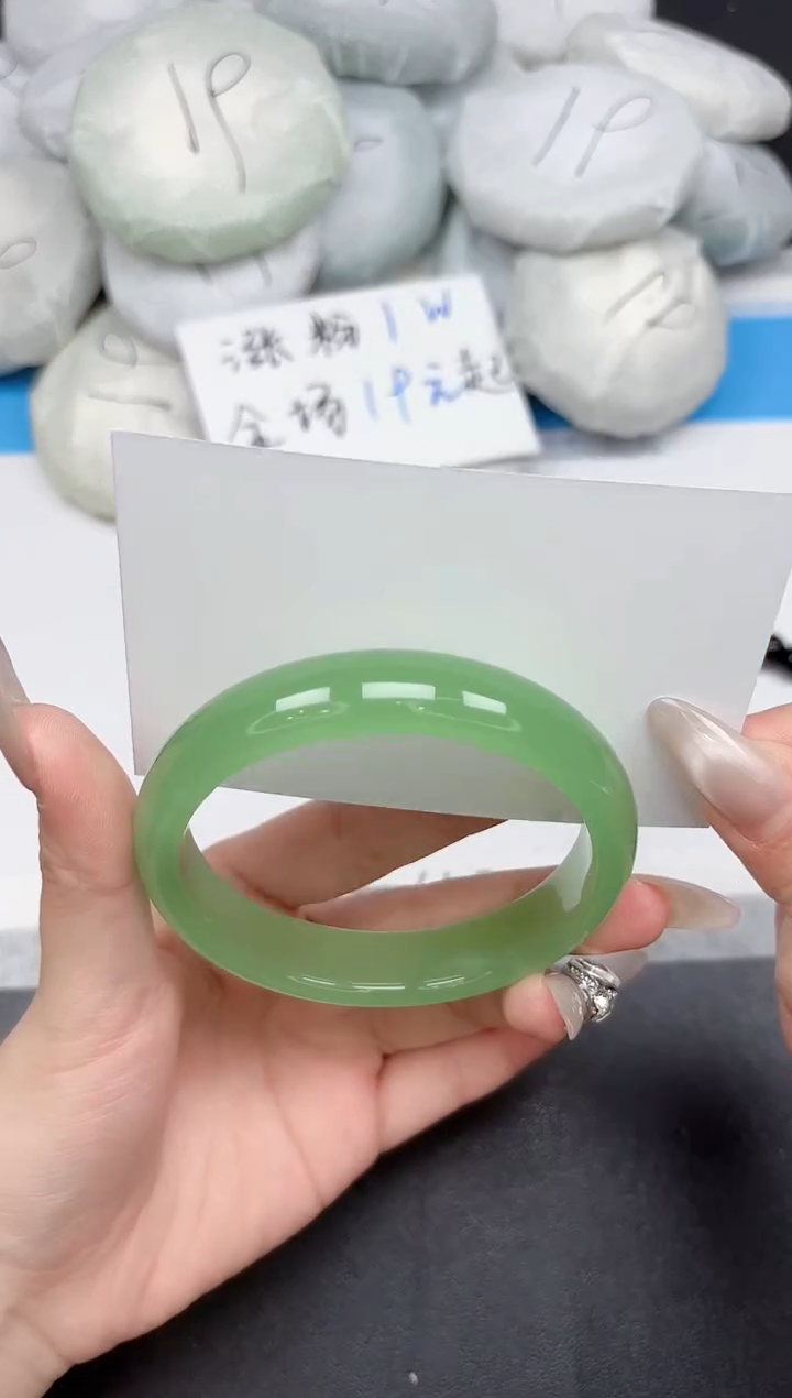 未镶嵌手镯石英质玉58-61-62