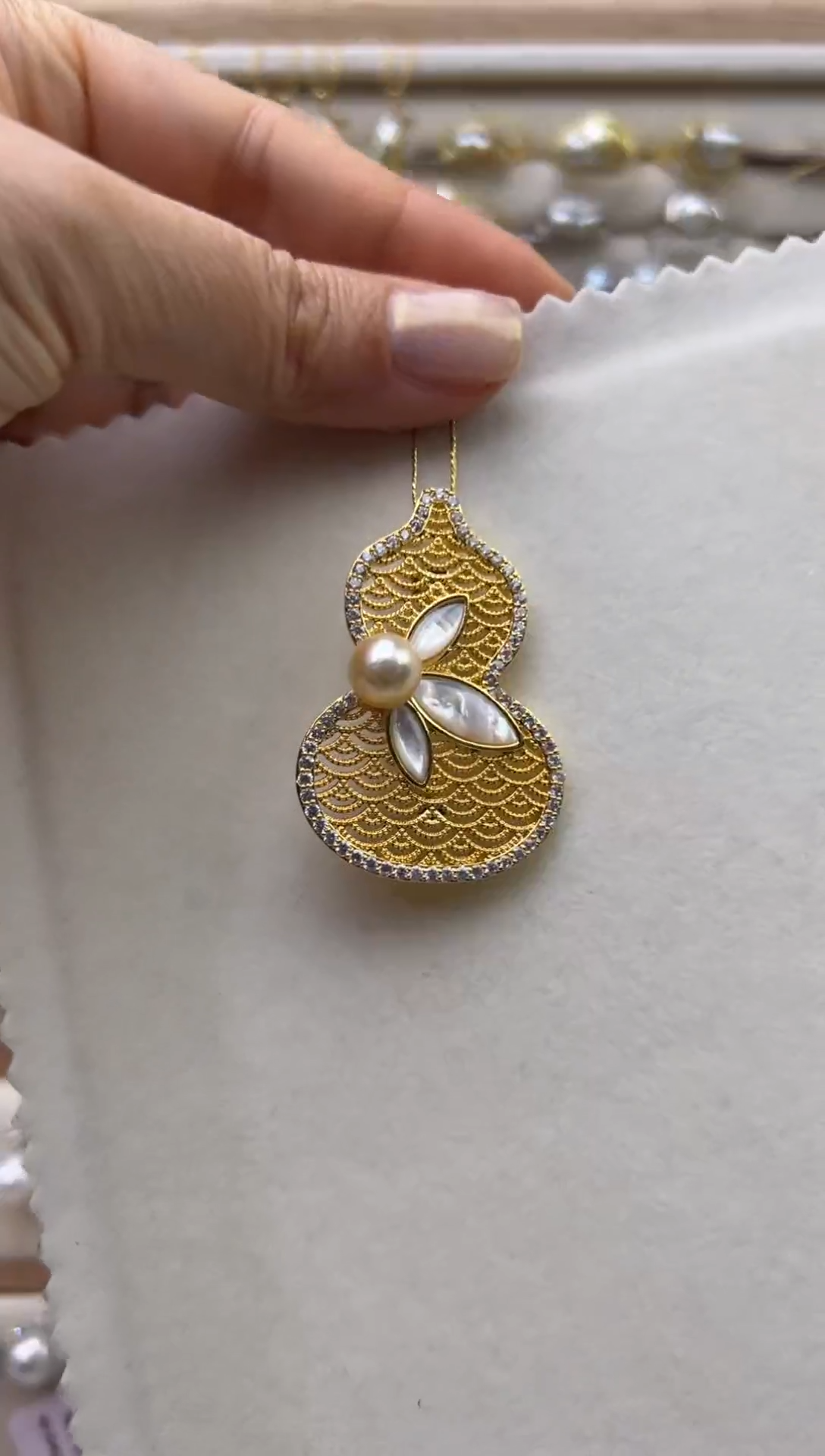 合金胸针海水珍珠8.2mm海水金珠金葫芦胸针