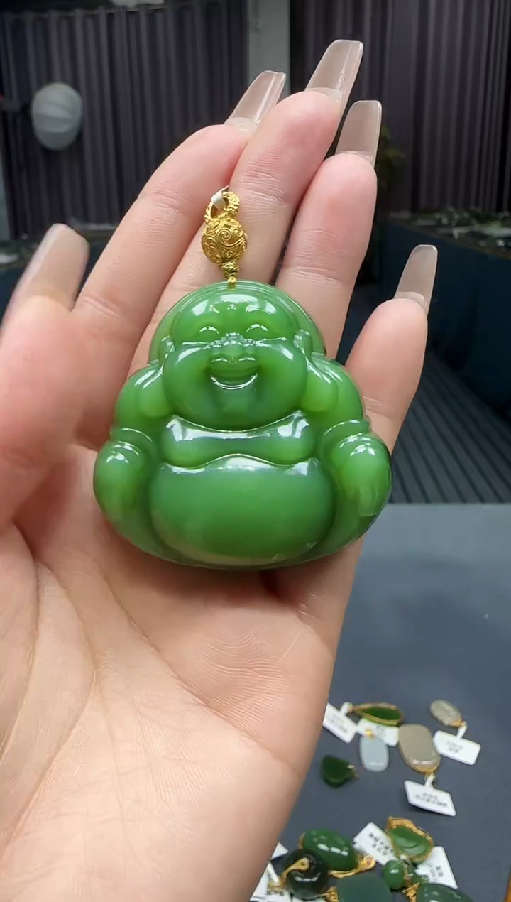 【闪购商品】和田玉挂件18K金镶嵌1