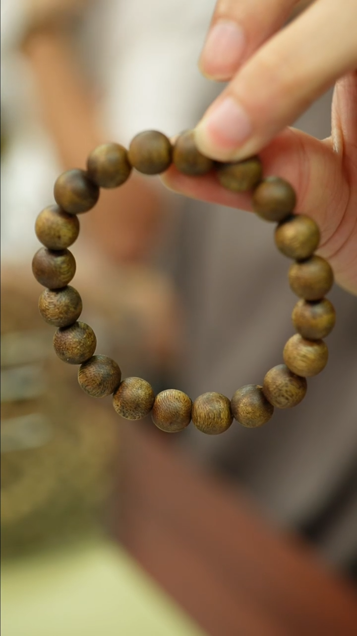 沉香手串10mm圆珠单圈乌身海南保底6g+