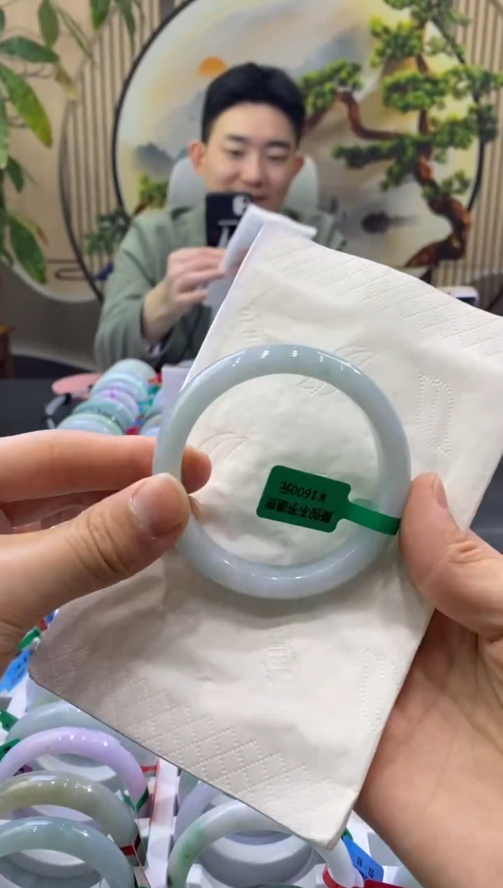 未镶嵌手镯翡翠8595