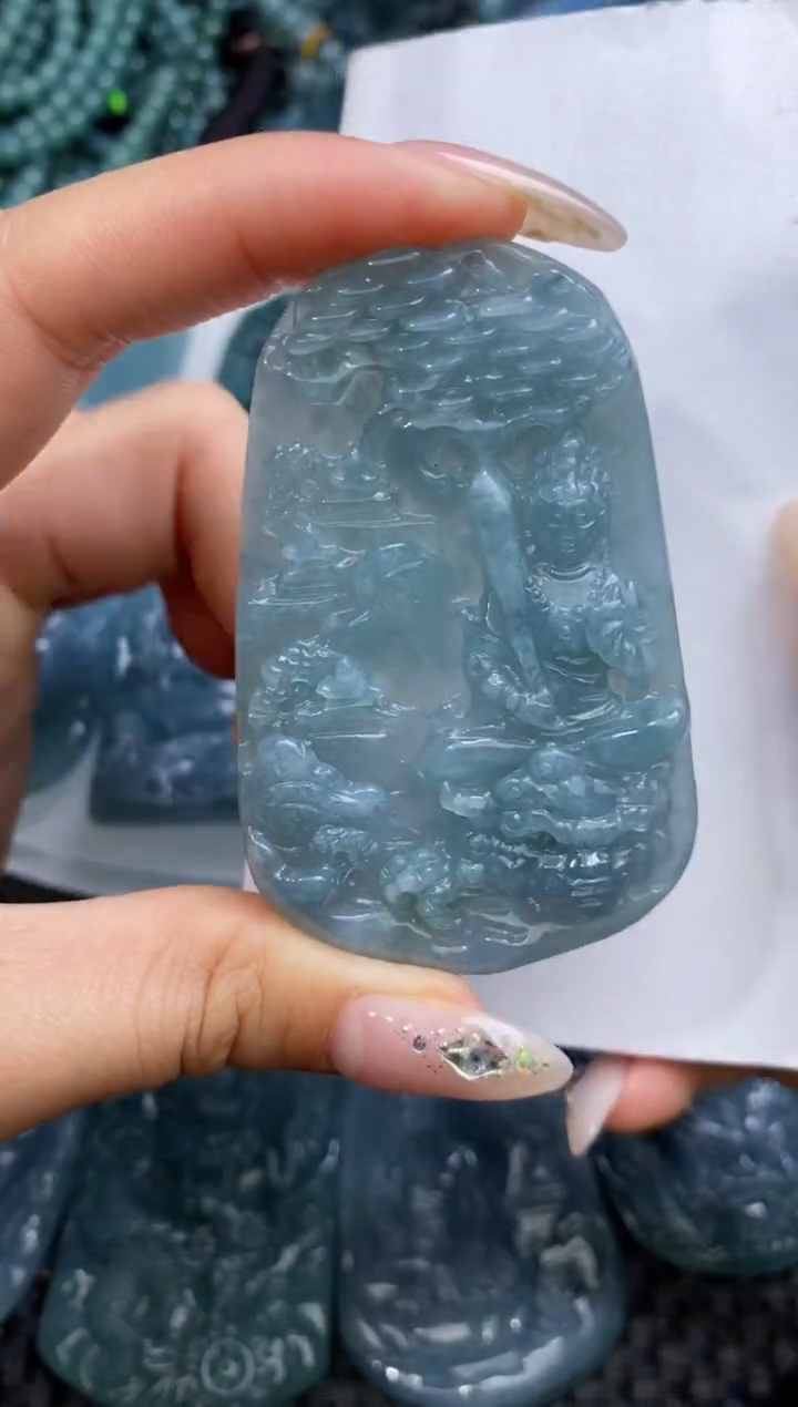 【闪购商品】翡翠颈饰未镶嵌          