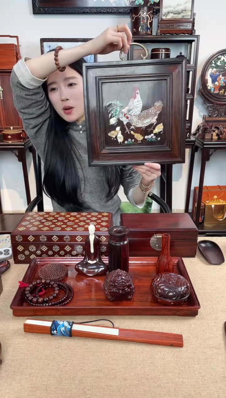 紫檀木类成套家具挂屏