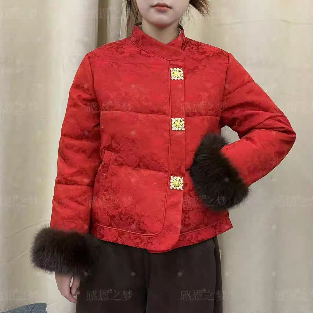 新中式复古风提花棉服外套女冬季新款袖毛可拆镶钻金扣