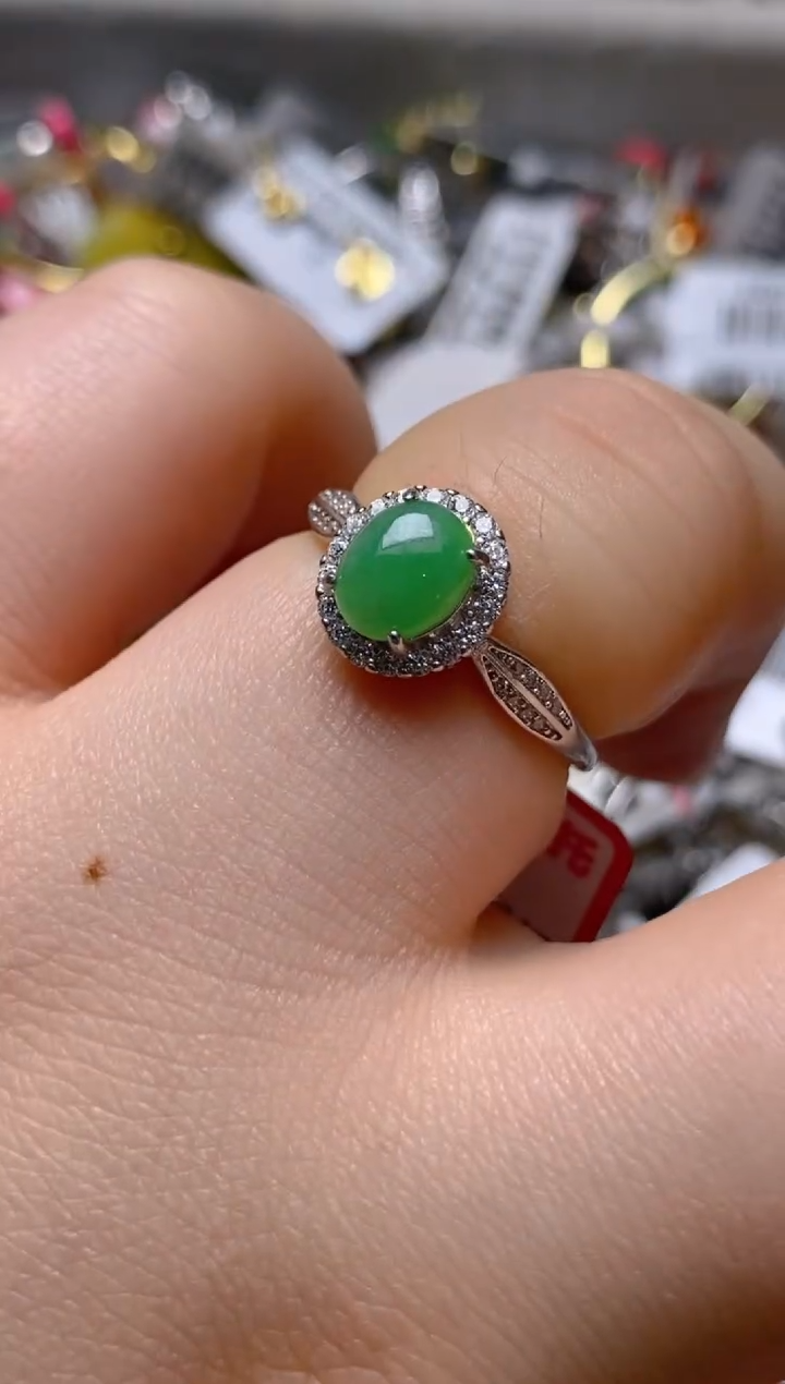 银S925镶嵌戒指翡翠百内无证书