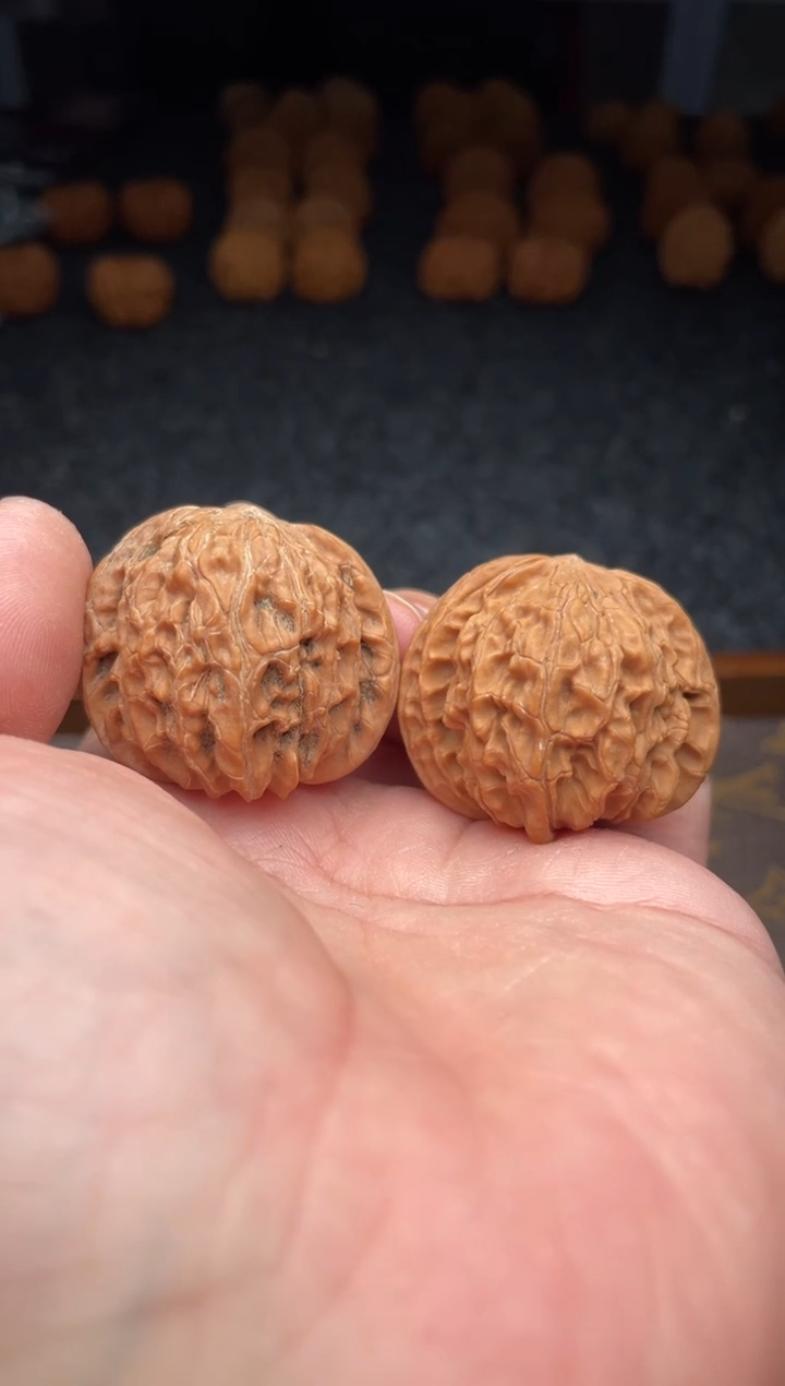 把件文玩核桃 B  43号   40尺磨盘