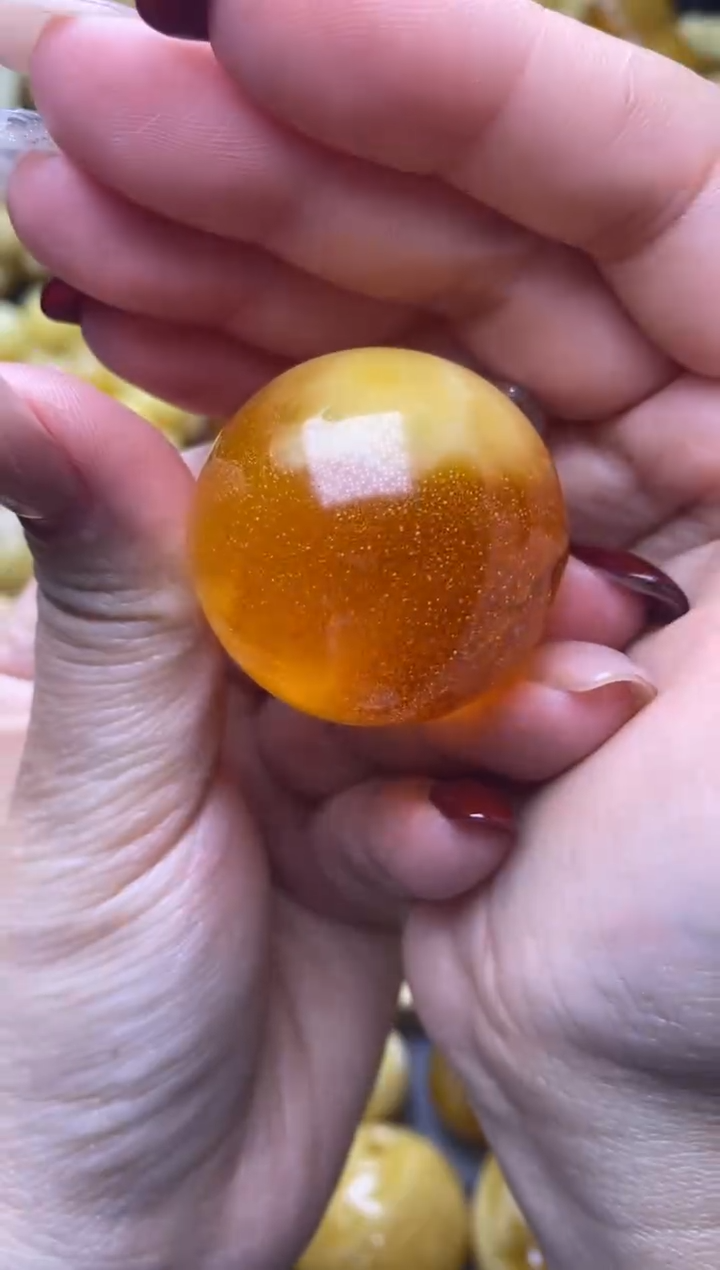 【闪购商品】琥珀裸石未镶嵌月.18 / 卡 34.3