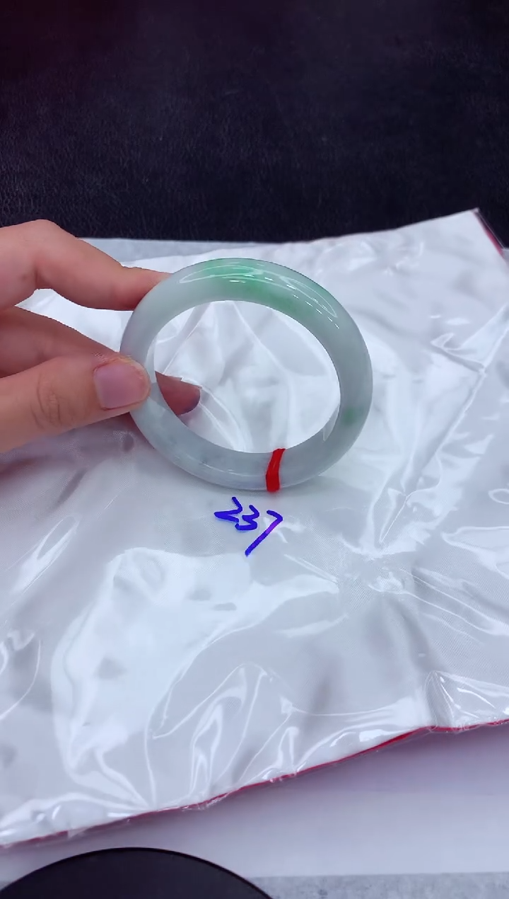 【闪购商品】翡翠手镯未镶嵌11111111111