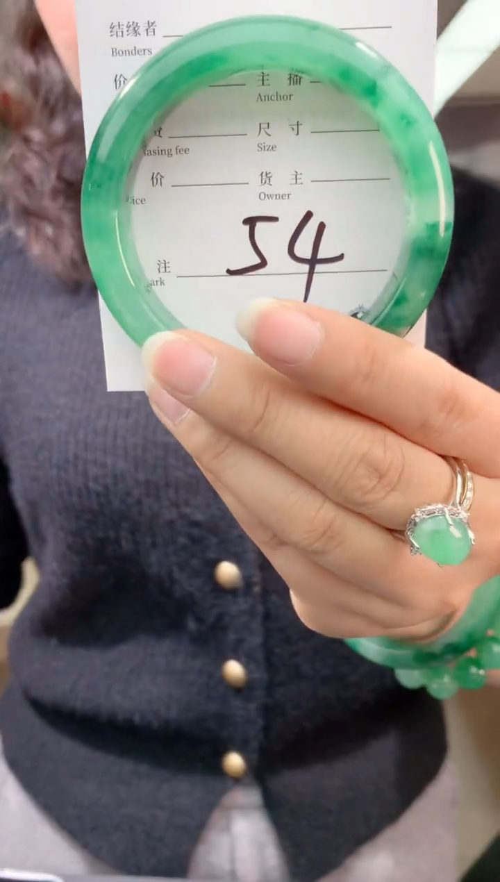 【闪购商品】石英质玉手镯未镶嵌拍一发一