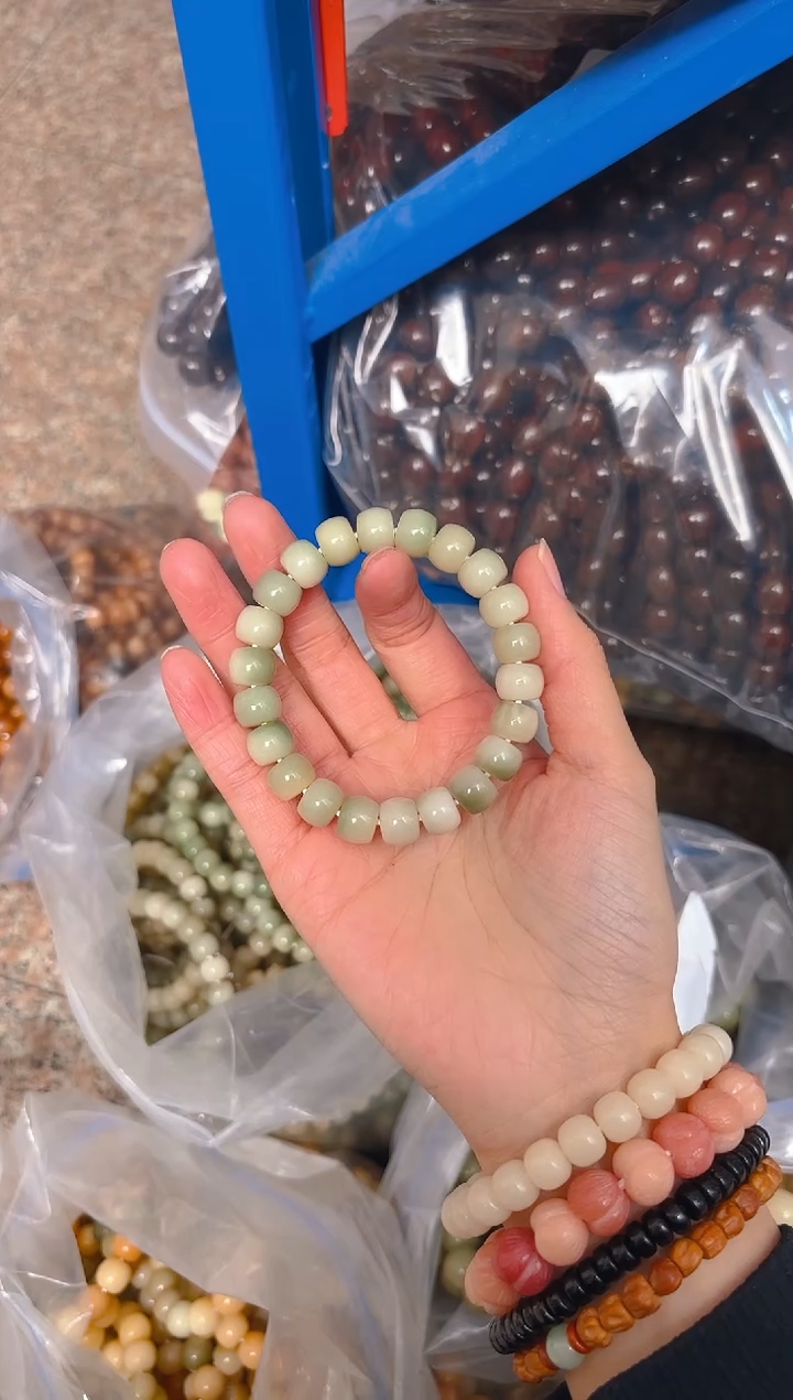 吊坠菩提根/象牙果绿色直切单圈