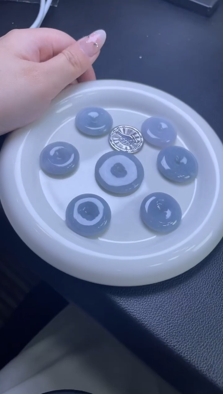 【闪购商品】翡翠吊坠(不含链)未镶嵌W001-PQGJ768多样性发一