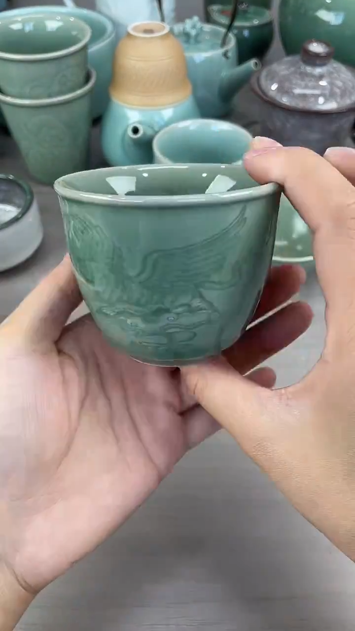 青瓷仓储福利清仓