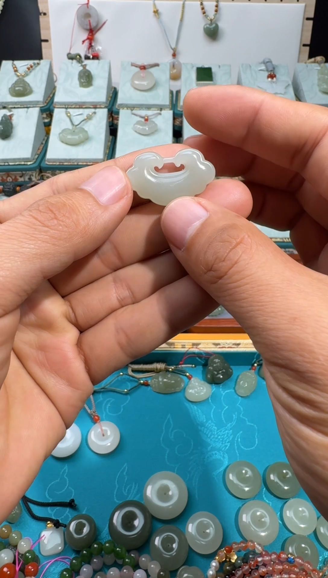 【闪购商品】和田玉颈饰未镶嵌如意锁