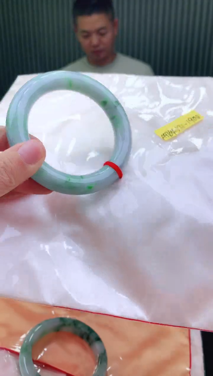 未镶嵌手镯翡翠57