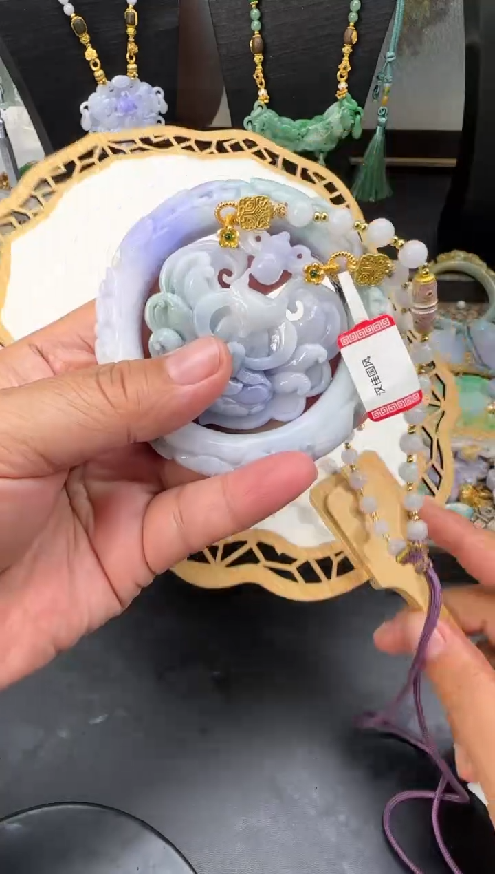 【闪购商品】翡翠颈饰未镶嵌手镯5556