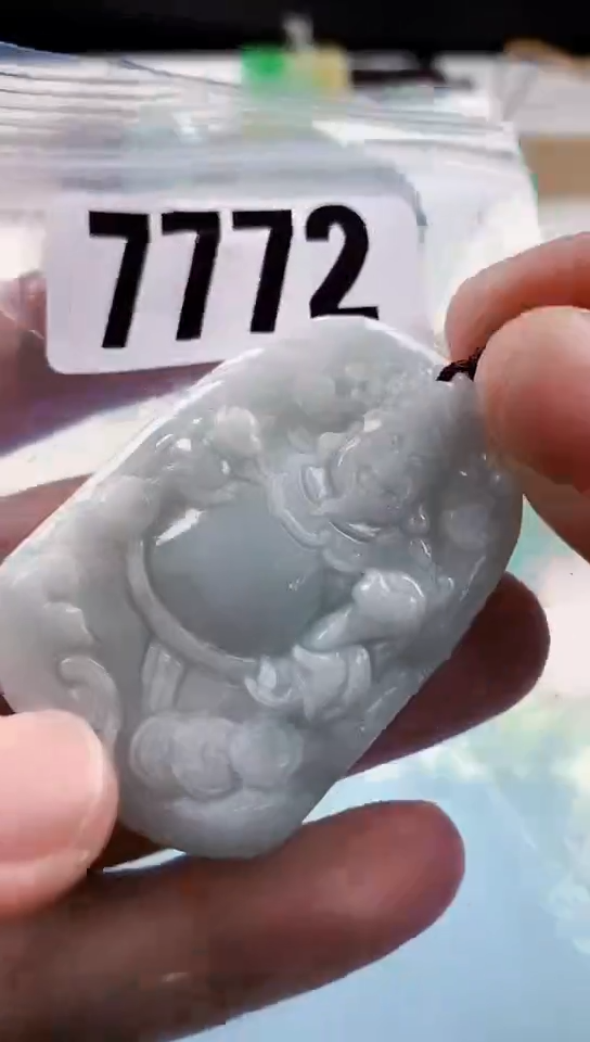 【闪购商品】翡翠挂件未镶嵌天然翡翠吊坠挂件