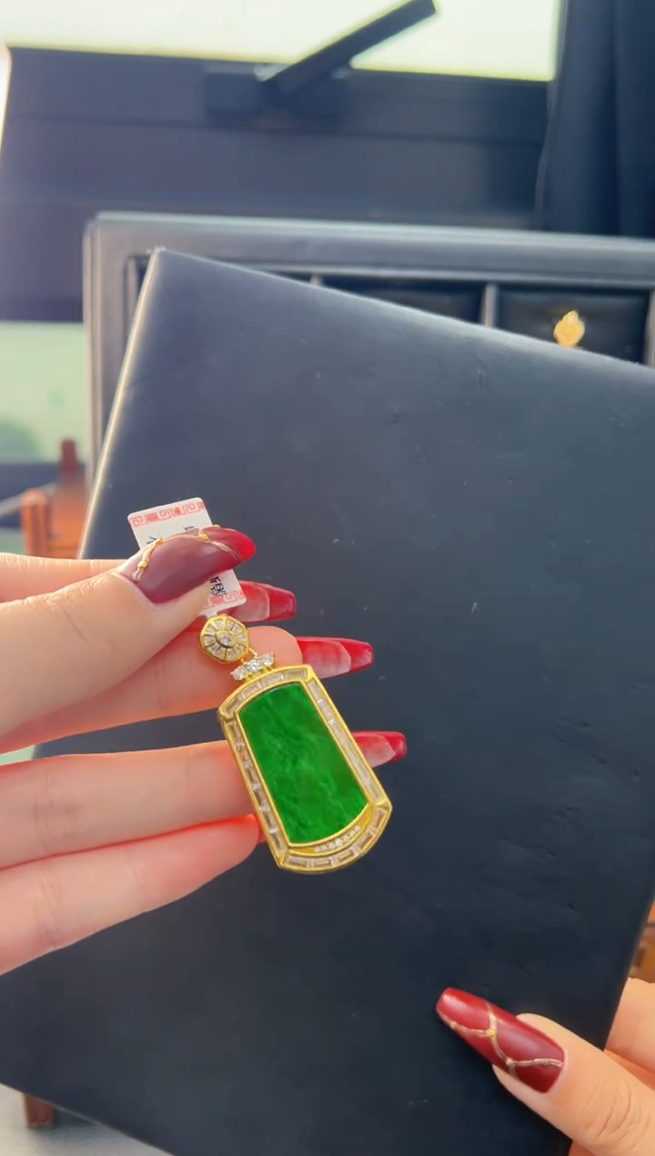 【闪购商品】翡翠吊坠(不含链)银S925镀金镶嵌天然缅甸翡翠A货吊坠