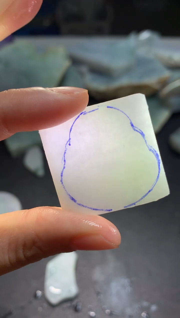 【闪购商品】翡翠颈饰未镶嵌料子