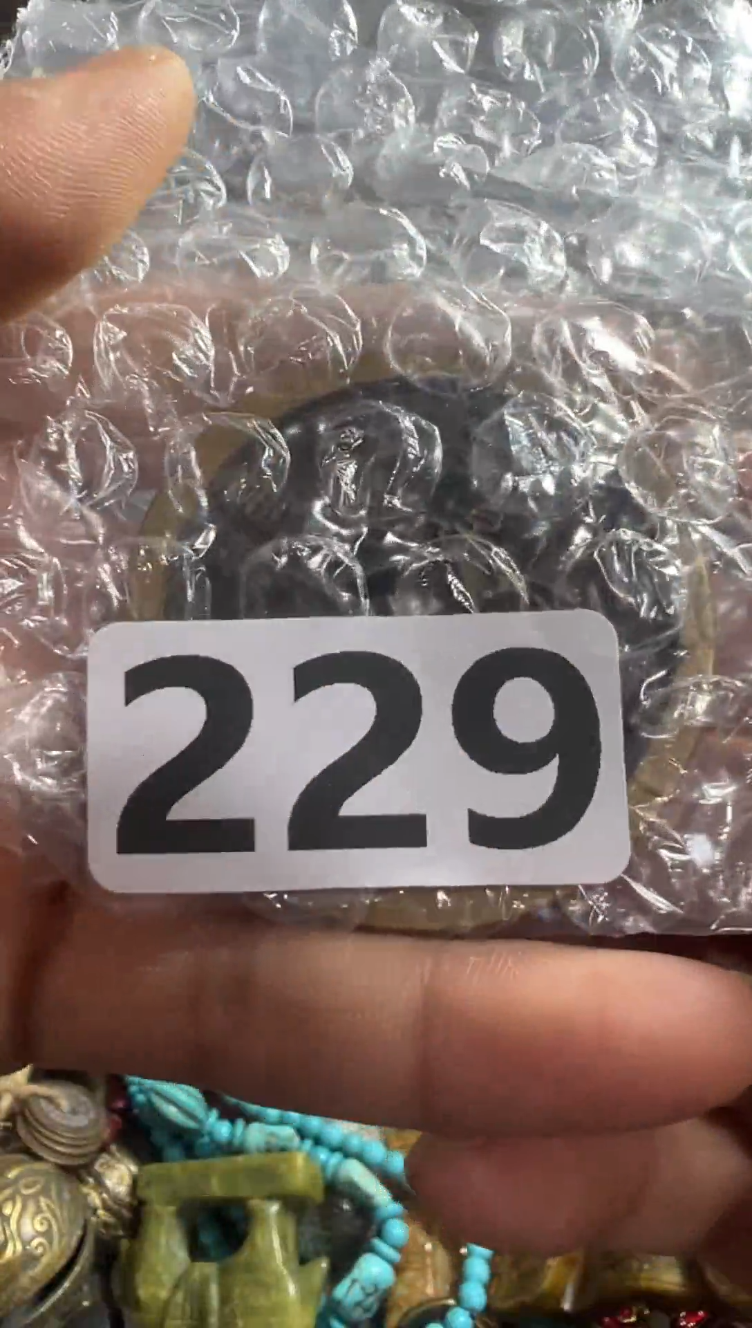 自****。AA9988小丽艺品馆一物一拍专属链接